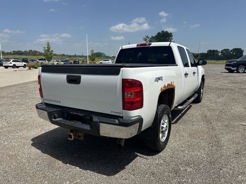 Used 2014 Chevrolet Silverado 2500 LT AWD/4WD image 6