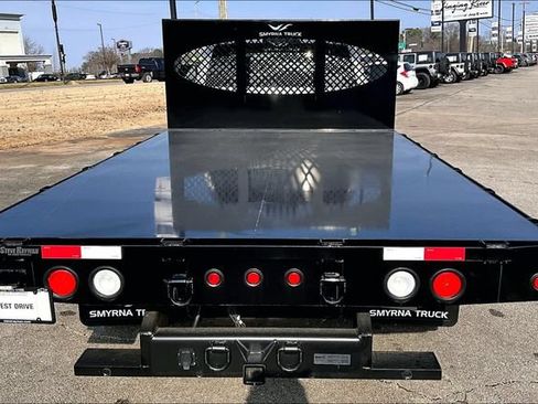 New 2024 RAM 5500 Tradesman RWD image 17
