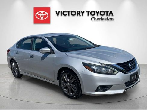 Used 2018 Nissan Altima 3.5 SL image 5