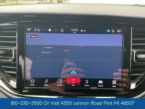 Used 2024 Dodge Durango GT RWD image 3