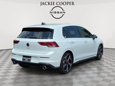Used 2026 Volkswagen GTI SE FWD image 5