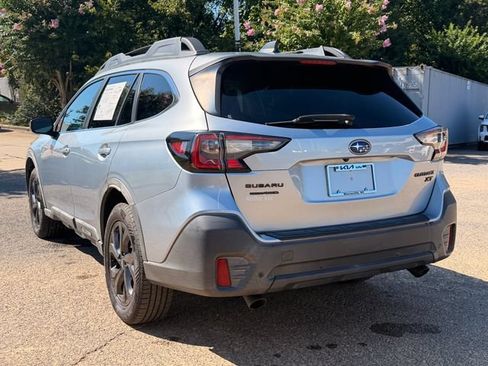 Used 2020 Subaru Outback Onyx Edition XT AWD/4WD image 3