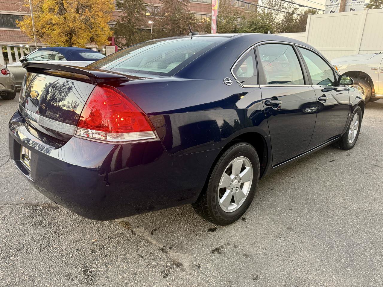 Used 2008 Chevrolet Impala LT w/ Luxury Edition Package FWD image 5