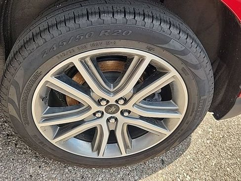 Used 2024 Ford Edge Titanium AWD/4WD image 11