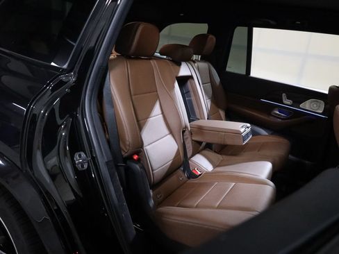 Used 2024 Mercedes-Benz GLS 450 4MATIC image 61