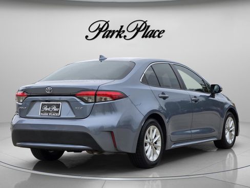 Used 2020 Toyota Corolla XLE FWD image 6