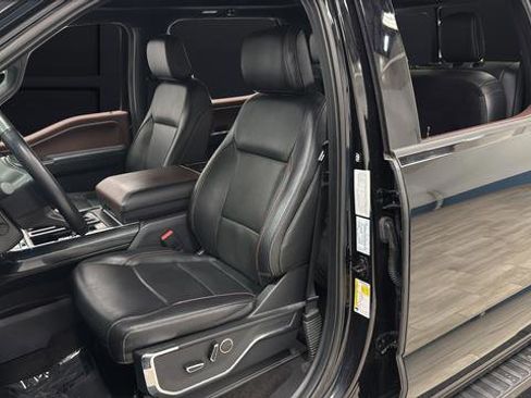 Used 2022 Ford F150 Lariat w/ Equipment Group 502A High image 9