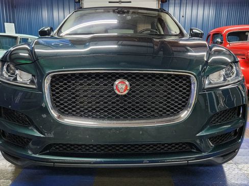 Used 2017 Jaguar F-PACE Premium image 82