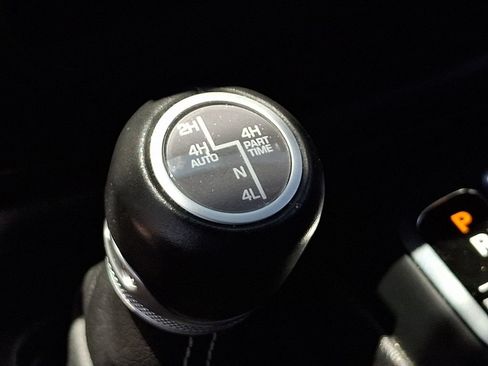 Used 2021 Jeep Wrangler Unlimited Sahara w/ Cold Weather Group AWD/4WD image 24