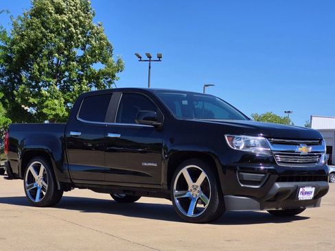 Used 2019 Chevrolet Colorado LT RWD image 3