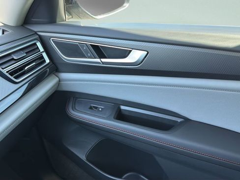 New 2026 Volkswagen Atlas Peak Edition AWD/4WD image 12