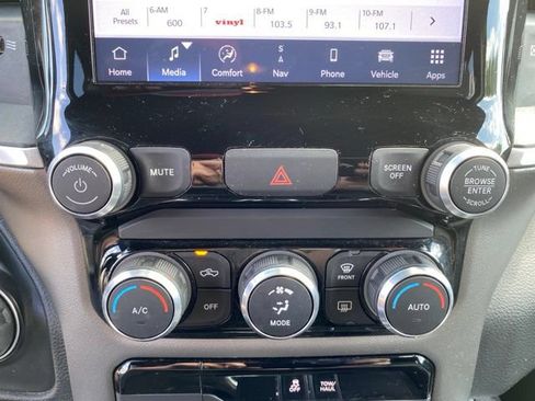 Used 2022 RAM 1500 Big Horn AWD/4WD image 26