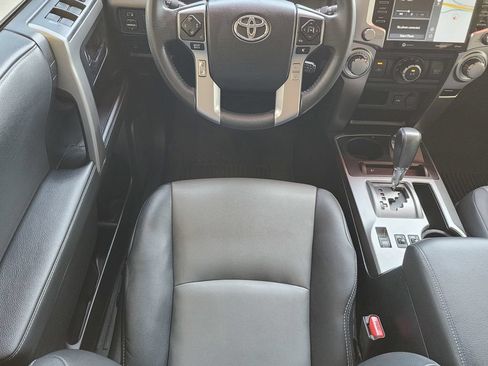 Used 2021 Toyota 4Runner SR5 Premium w/ Moonroof Package AWD/4WD image 11