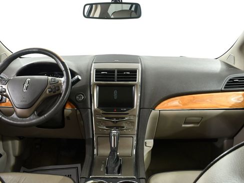 Used 2015 Lincoln MKX AWD w/ Equipment Group 102A image 7