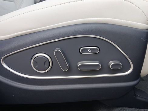 New 2026 Hyundai Palisade Calligraphy FWD image 16