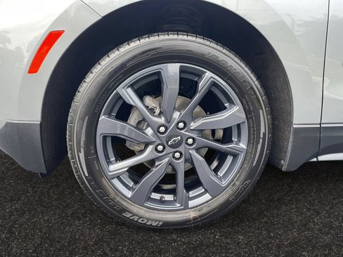 Used 2024 Chevrolet Equinox RS w/ LPO, Floor Liner Package AWD/4WD image 13