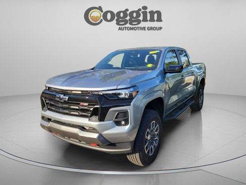 Used 2024 Chevrolet Colorado Z71 w/ Z71 Convenience Package 2 AWD/4WD image 2