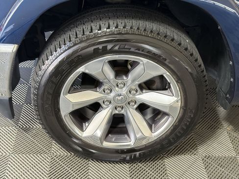 Used 2022 RAM 1500 Limited AWD/4WD image 12