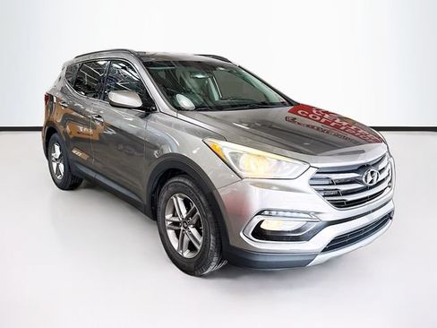 Used 2017 Hyundai Santa Fe Sport FWD image 3