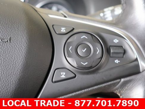 Used 2019 Buick Enclave Essence image 24