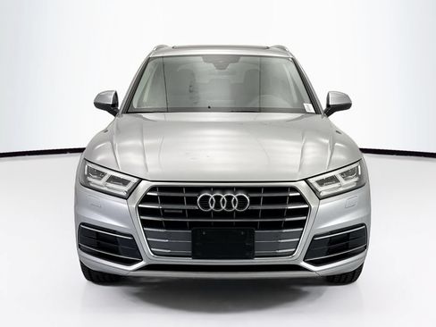 Used 2019 Audi Q5 2.0T Premium Plus w/ Premium Plus Package AWD/4WD image 2