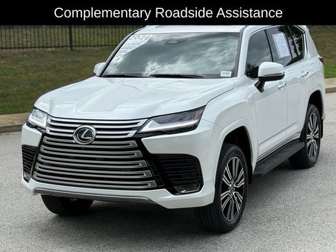 Certified 2026 Lexus LX 700h Luxury AWD/4WD image 10