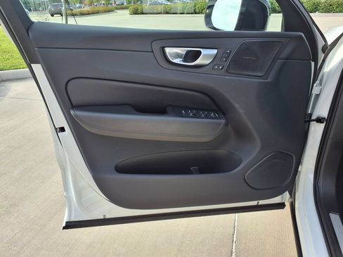 Certified 2024 Volvo XC60 B5 Plus AWD/4WD image 13