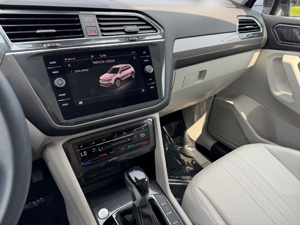 Used 2022 Volkswagen Tiguan SE AWD/4WD image 29