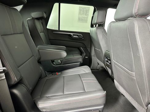 Used 2025 Chevrolet Tahoe RST w/ Comfort Package AWD/4WD image 31