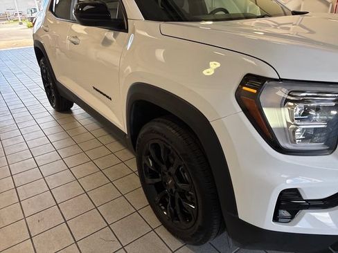 Used 2026 GMC Terrain Elevation w/ Elevation Premium Package FWD image 19