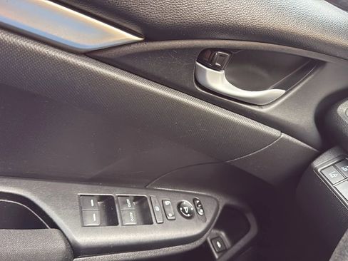 Used 2020 Honda Civic LX image 21