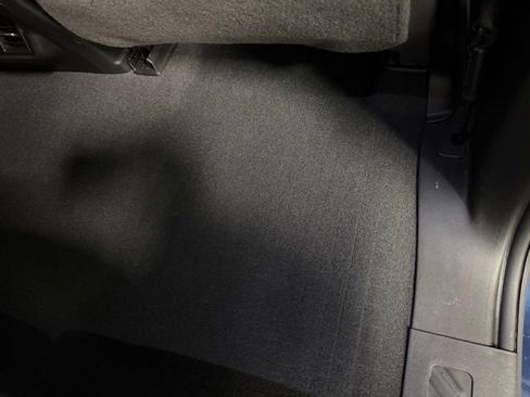 Used 2023 Chevrolet Silverado 1500 Custom image 25