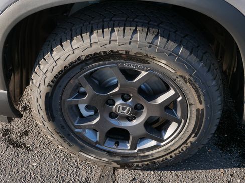 Certified 2025 Honda Pilot TrailSport image 15