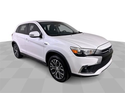 Used 2019 Mitsubishi Outlander Sport ES image 2