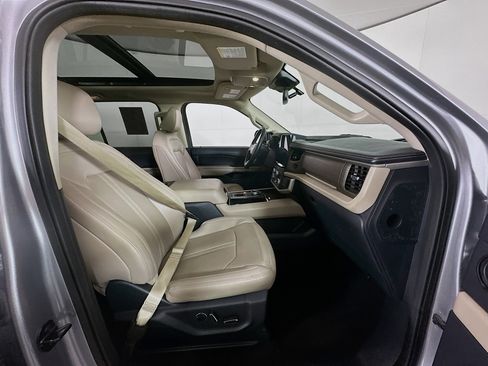 Used 2024 Ford Expedition Max Limited image 35