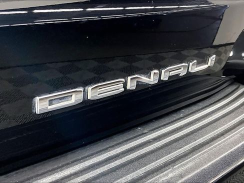 Used 2024 GMC Yukon Denali RWD image 10