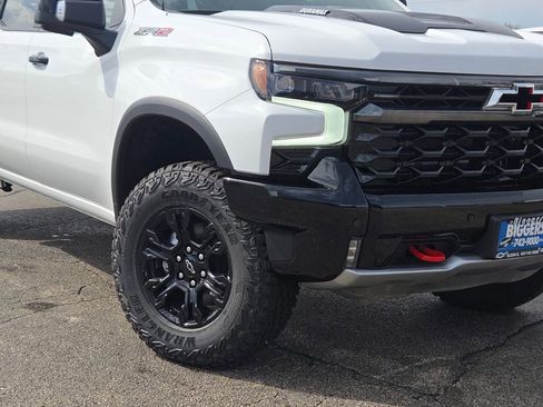 New 2026 Chevrolet Silverado 1500 ZR2 image 3
