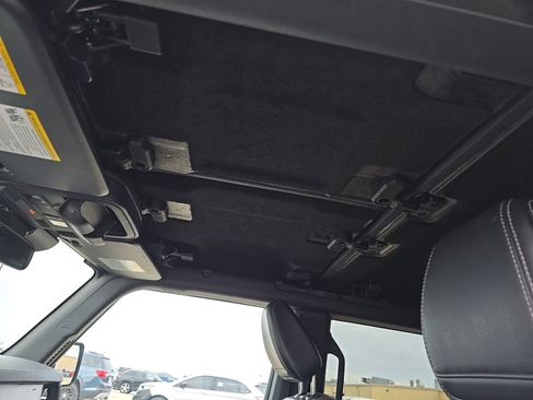 Used 2025 Ford Bronco Outer Banks image 12