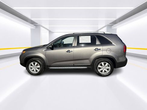 Used 2012 Kia Sorento LX w/ Convenience Pkg FWD image 7