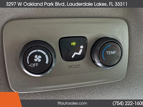 Used 2012 Toyota Sienna LE FWD image 29