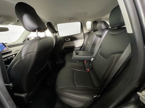 Used 2022 Jeep Compass Limited w/ Elite Group AWD/4WD image 24