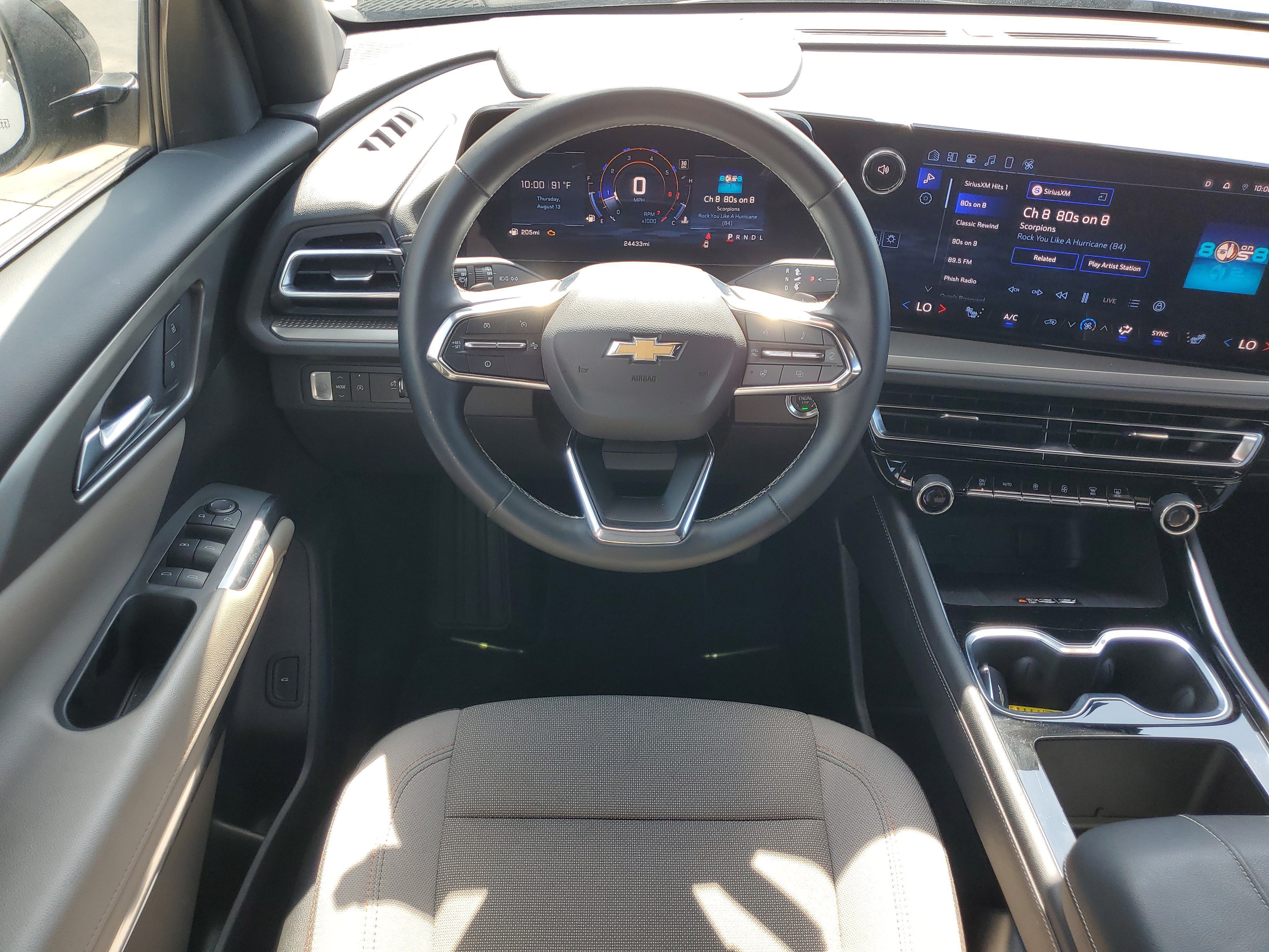 Used 2026 Chevrolet Traverse LT w/ Driver Confidence Package FWD image 31