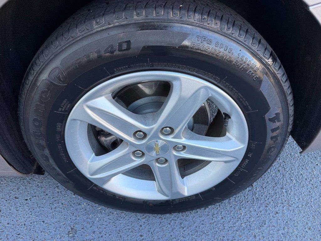 Used 2023 Chevrolet Malibu LS FWD image 24