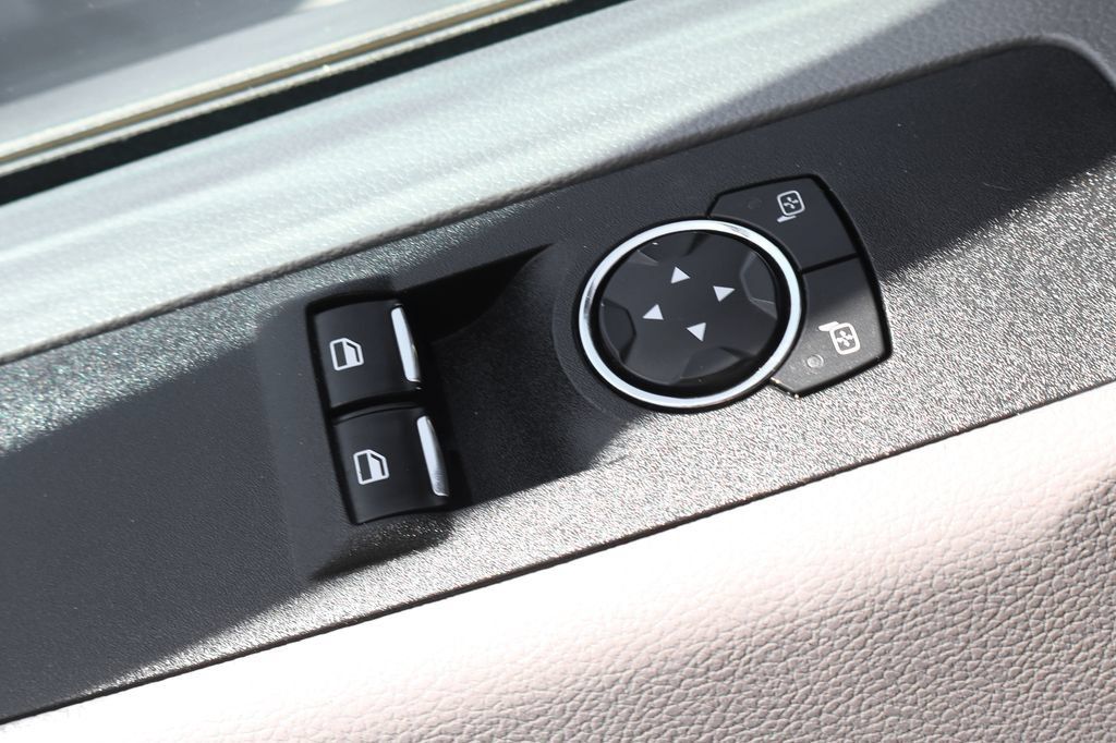 Used 2020 Ford F550 Luxury RWD image 20