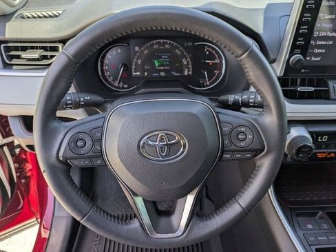 Used 2022 Toyota RAV4 Limited image 20