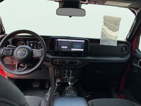 Certified 2024 Jeep Gladiator Rubicon image 21