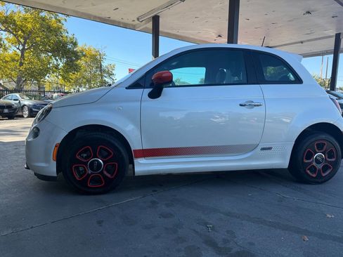 Used 2018 FIAT 500 e w/ Esport Package image 30