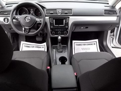 Used 2016 Volkswagen Passat 1.8T S image 14