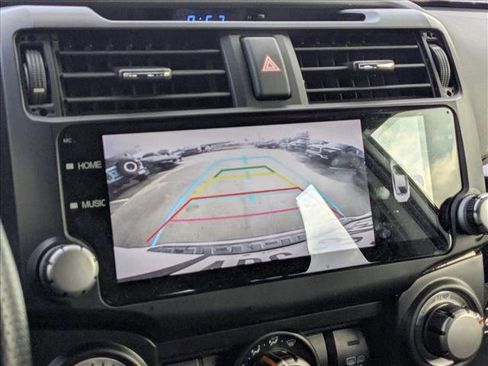 Used 2015 Toyota 4Runner SR5 image 12