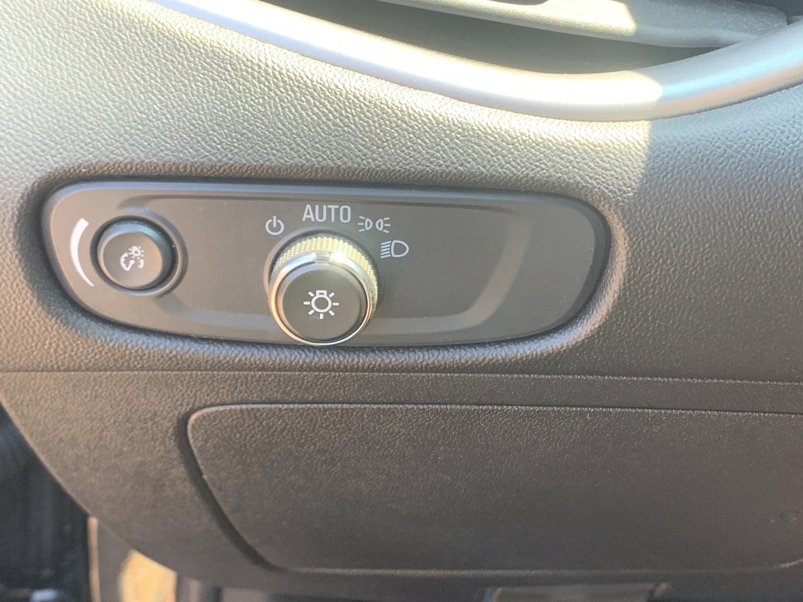 Used 2024 Chevrolet Malibu LT FWD image 32